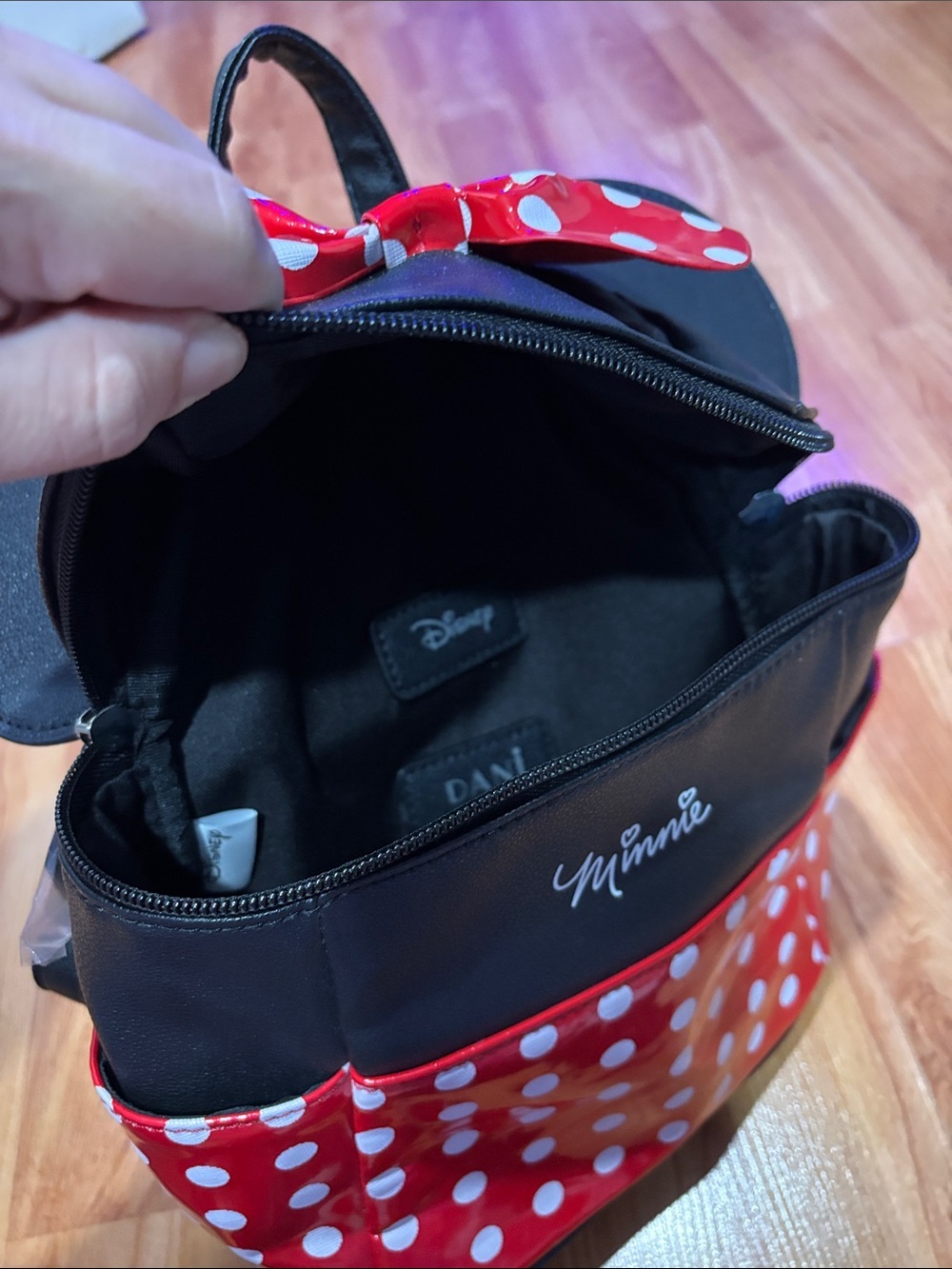 Minnie Mouse Backpack - Picture 5 of 5